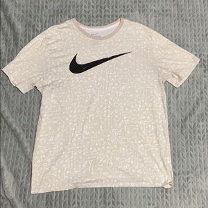 NIKE XL